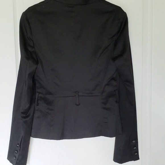 Fitted Black Blazer - Picture 2 of 8